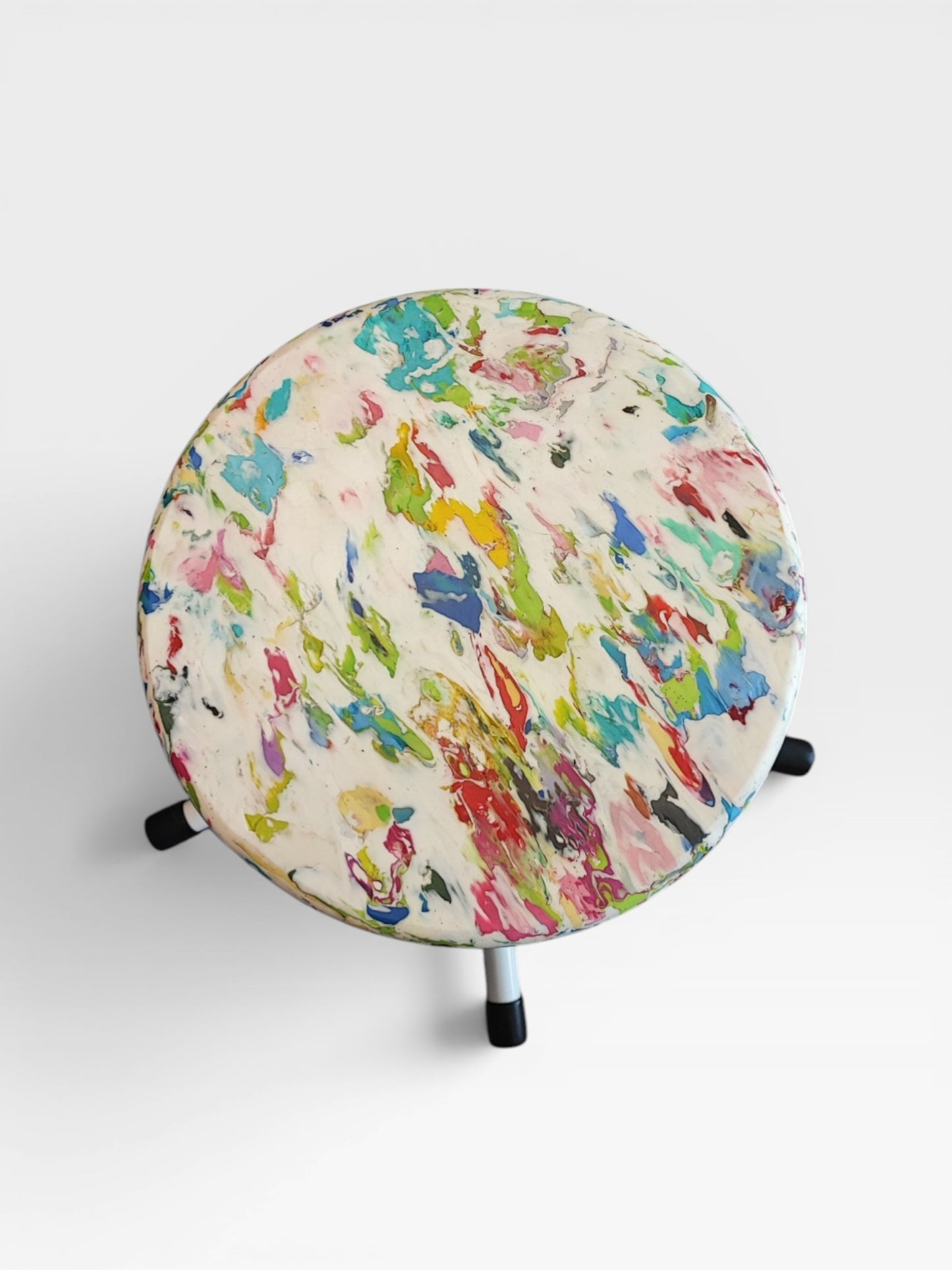 Tabouret d'école upcyclé Nº1