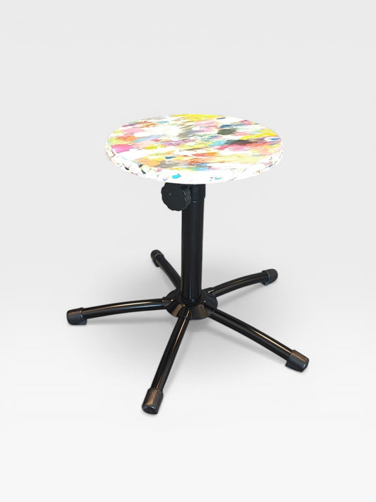 Tabouret d'école upcyclé Nº6