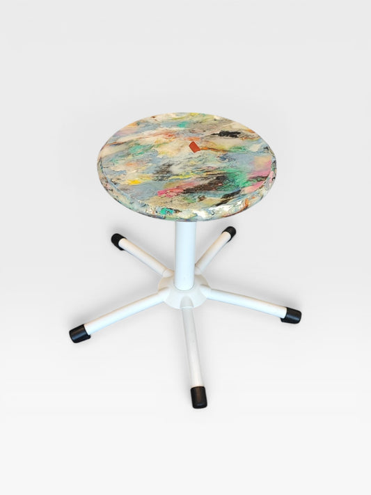Tabouret d'école upcyclé Nº8
